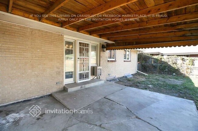 Foto del edificio - 2324 Fulton St