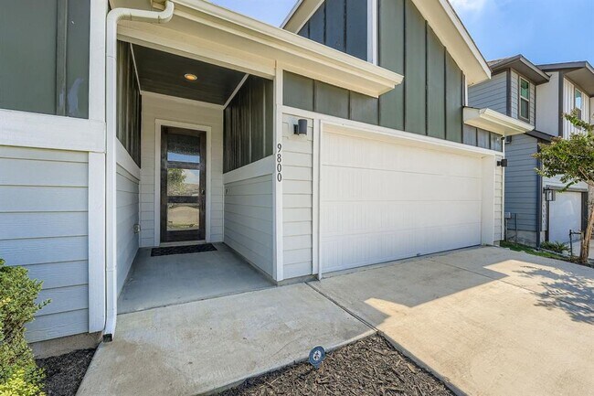 Foto del edificio - 9800 Grapevine Leaf Dr