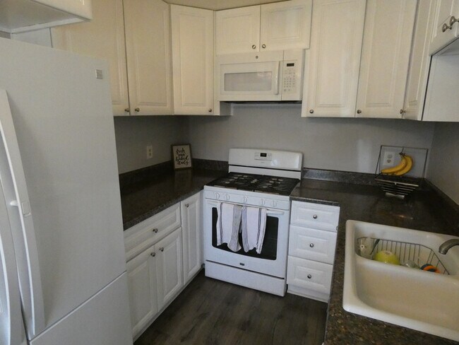 Foto del edificio - Knollwood Terrace Townhome in Orcutt Area