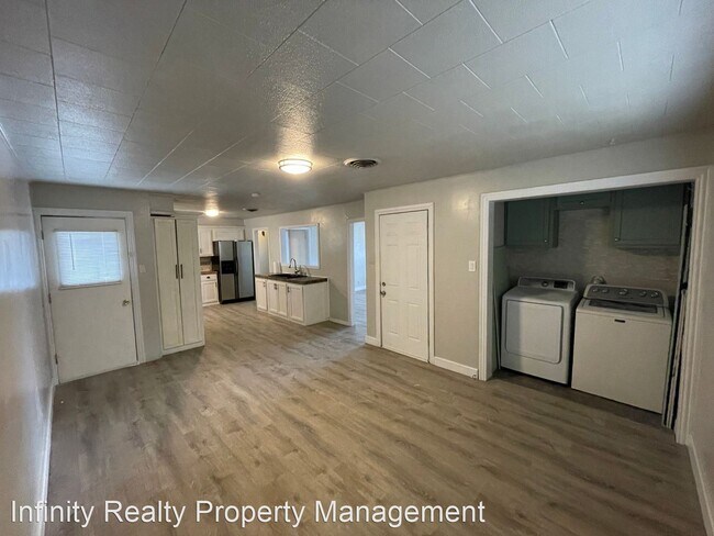 Building Photo - 3 br, 2 bath House - 1435 Lingleville Road