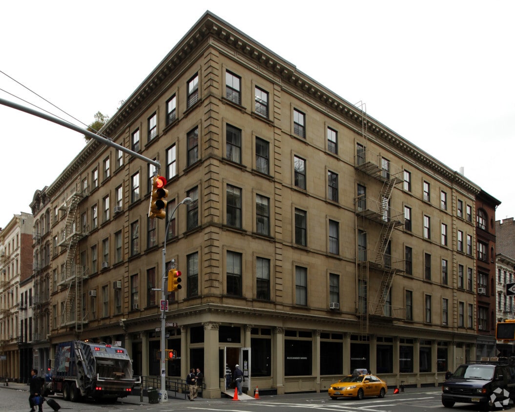 Building Photo - Co-op