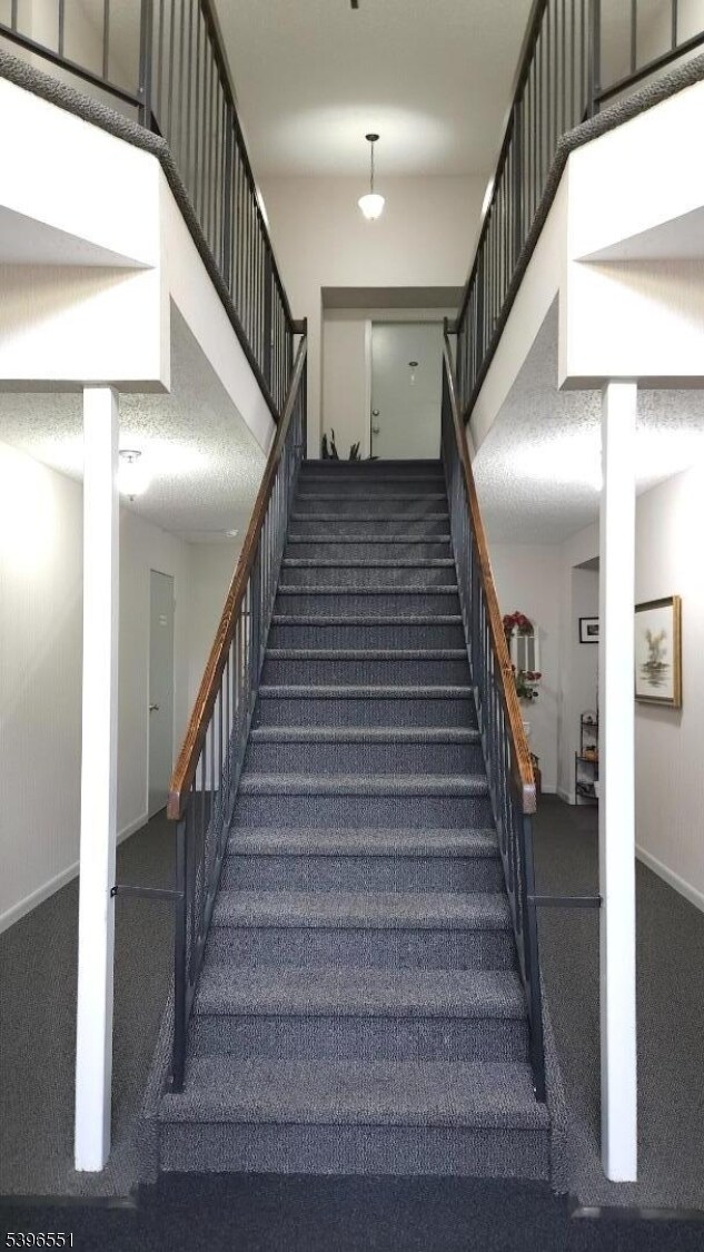 Foto del edificio - 124 Drake Ln