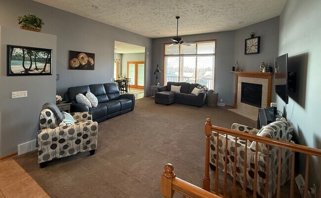 Foto del edificio - 3852 N 209th St