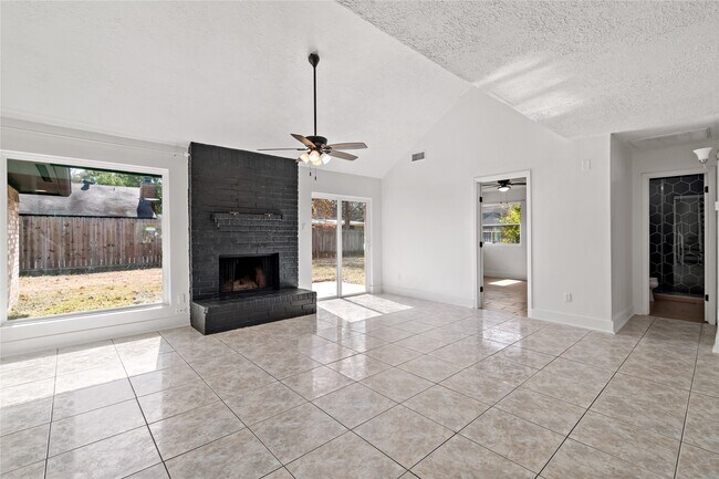 Foto del edificio - 10319 Sand Pass Ln