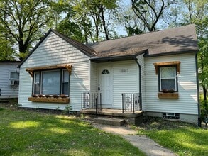 Building Photo - 1066 Northview Dr