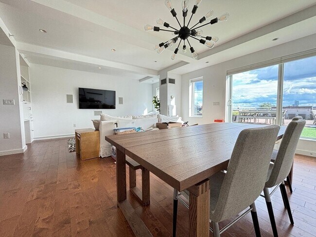 Foto del edificio - 950 Massachusetts Ave