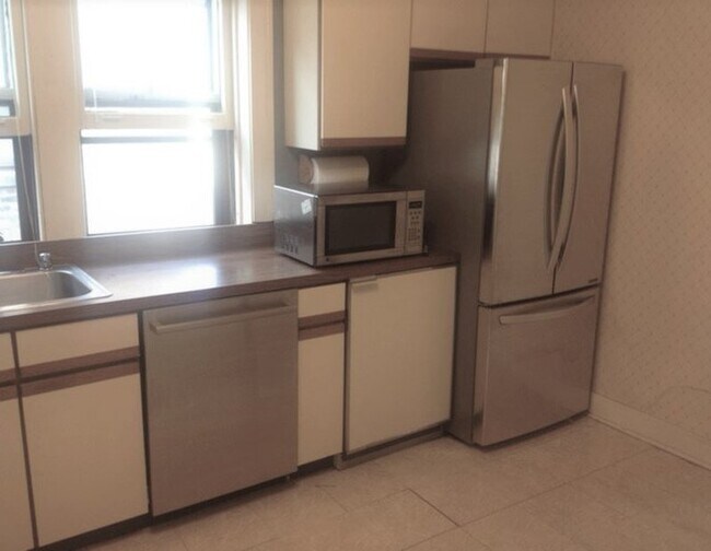 Foto del edificio - 439 Ridge Ave