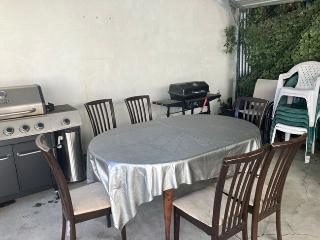 Photo - 1415 Stearns Dr House