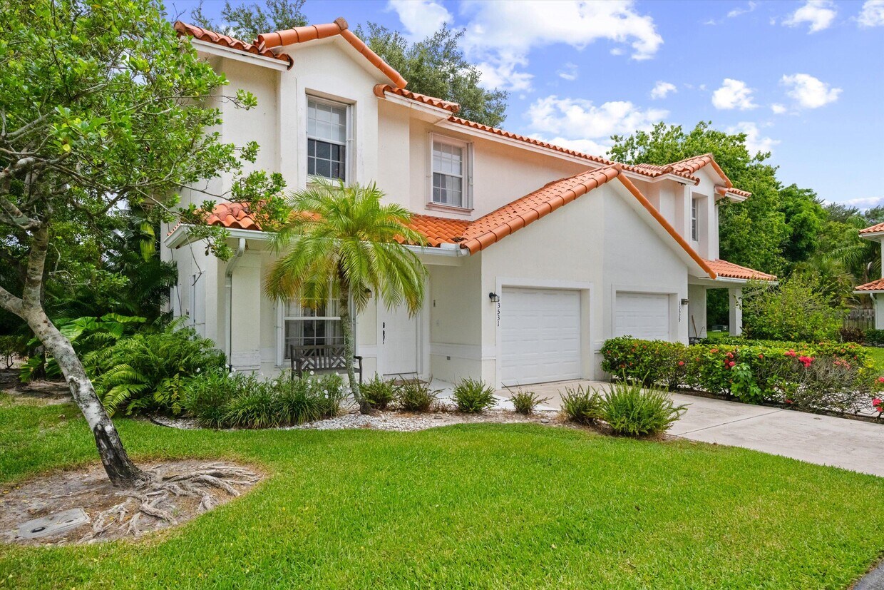 Foto principal - 13531 Fountain View Blvd