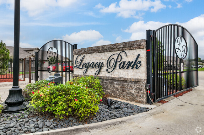 Signage - The Residence at Legacy Park