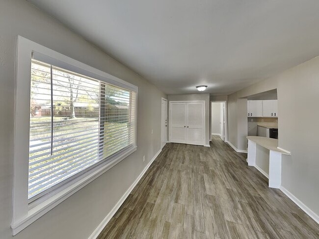 Foto del edificio - 2123 Raspberry Ln