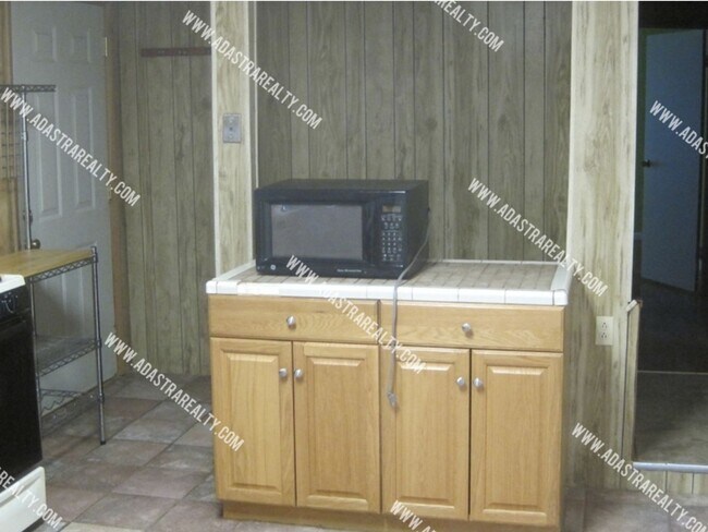 Foto del edificio - 1508 N 1732 Rd