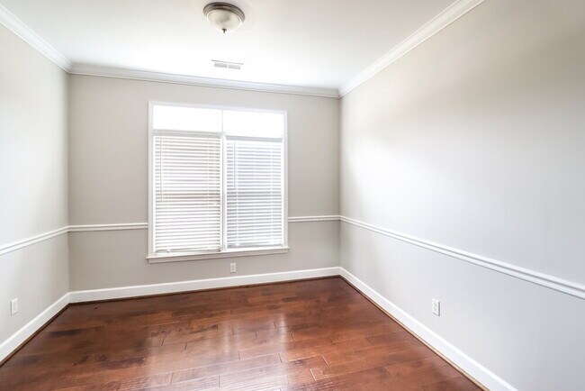 Building Photo - 1001 Saddlecreek Pkwy