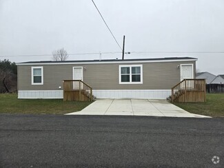 Building Photo - 1437 West Dr