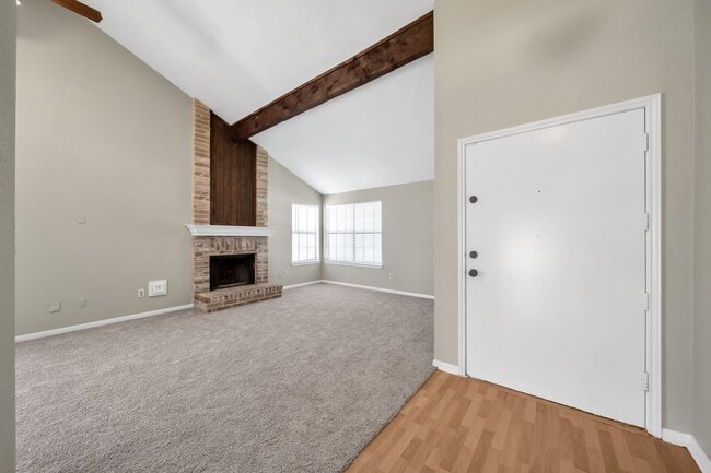 Building Photo - 9110 Longcroft Dr