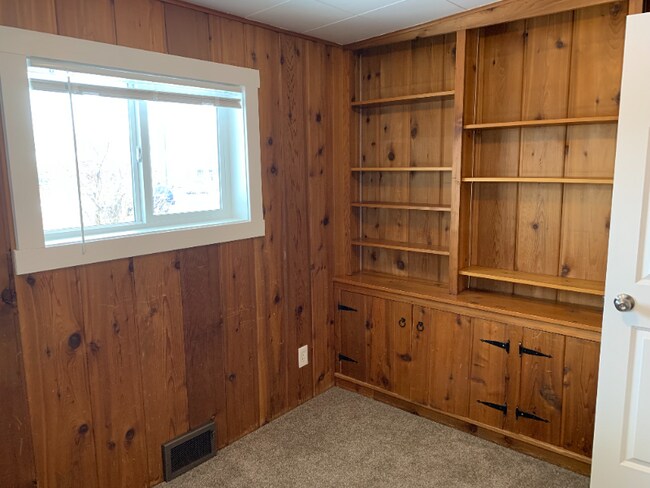 Foto del edificio - 1124 W Prospect Rd