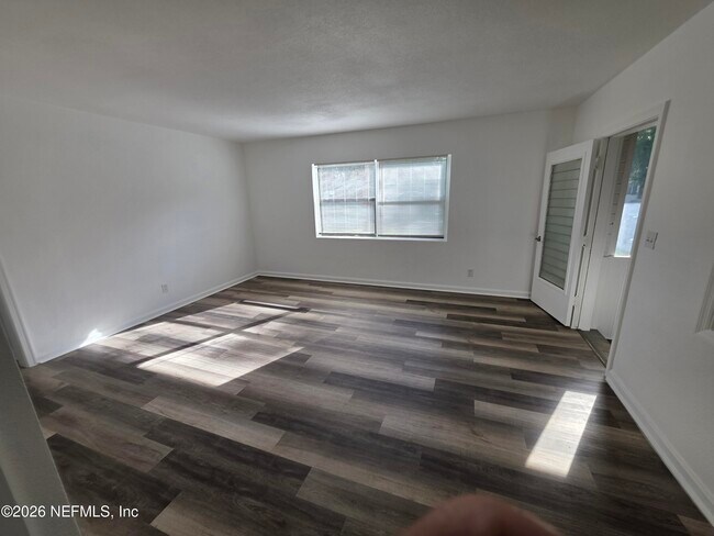 Foto del edificio - 7816 Catawba Dr
