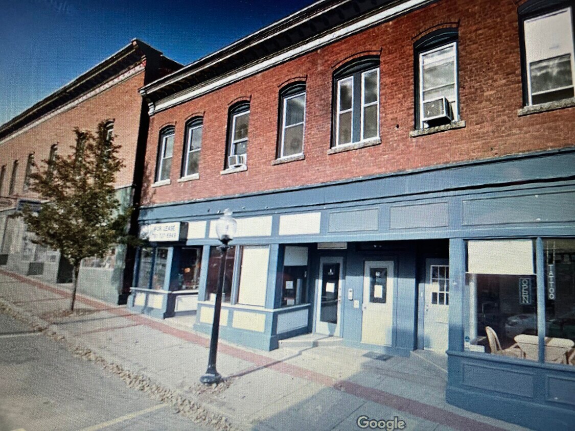 7 E Main St Unit 3, Orange, MA 01364 Apartments in Orange, MA