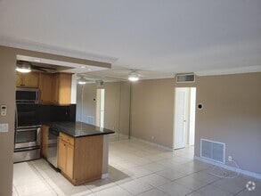 Building Photo - 2871 N Ocean Blvd