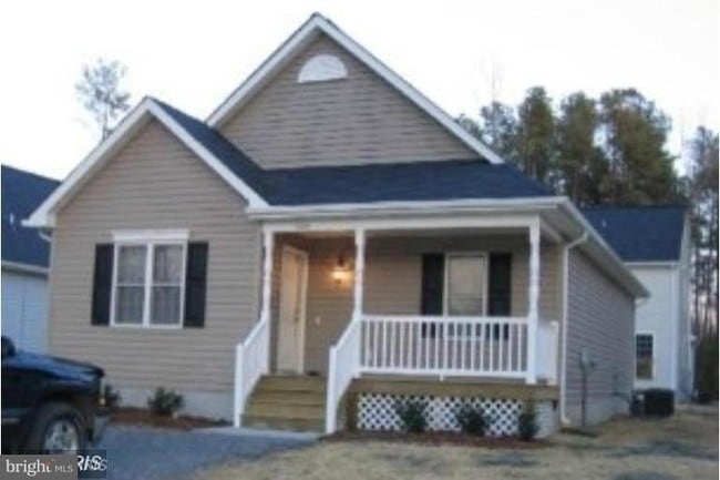 Building Photo - 308 4th St