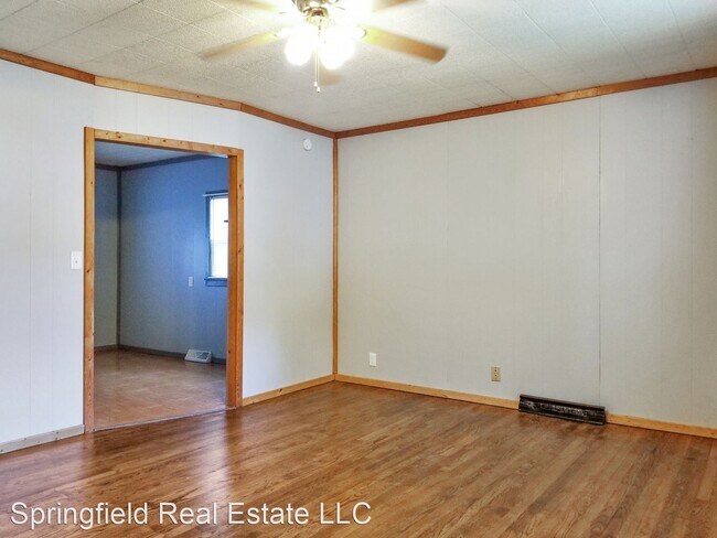 Building Photo - 4 br, 1.5 bath House - 2348 E. Keys Ave