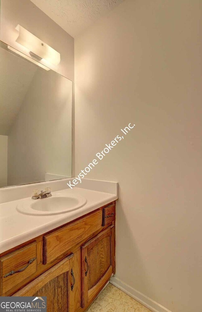 Building Photo - 1506 Kessock Way