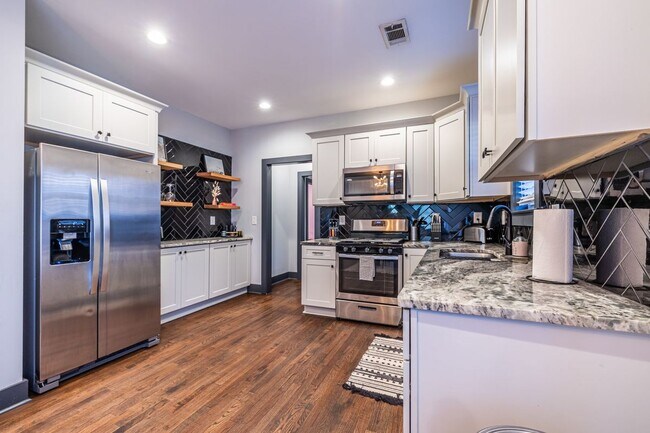 Foto del edificio - 988 Mayson Turner Rd NW