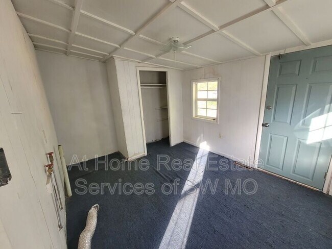 Foto del edificio - 2120 N Elizabeth Ave