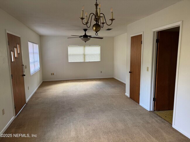 Foto del edificio - 1494 Bessent Rd