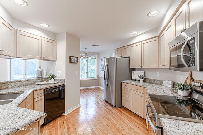 Foto del edificio - 2099 Winterbourne W