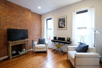 Building Photo - 744 9th Ave