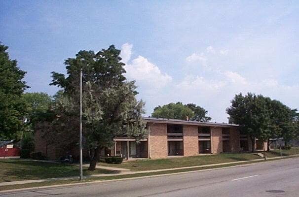 Building exterior - 5506 N 76th St