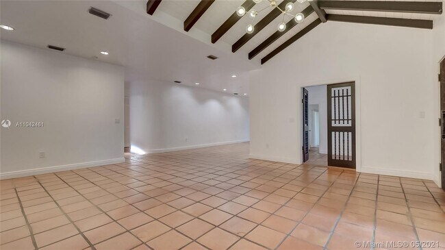 Building Photo - 1763 Espanola Dr