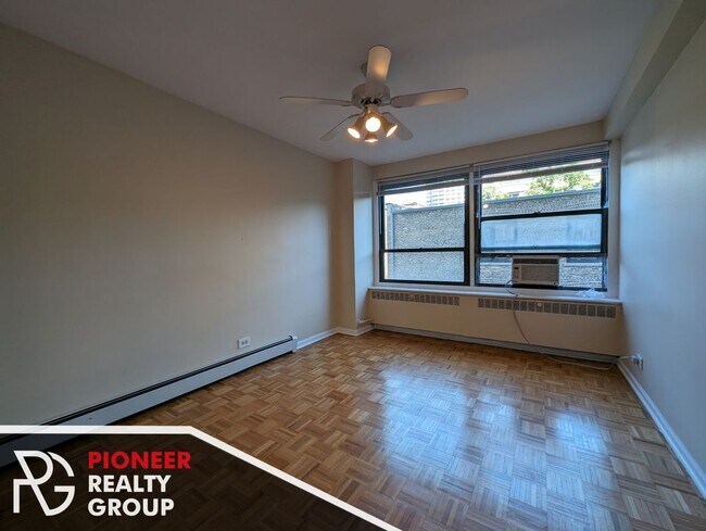 Foto del edificio - 4180 N Marine Dr