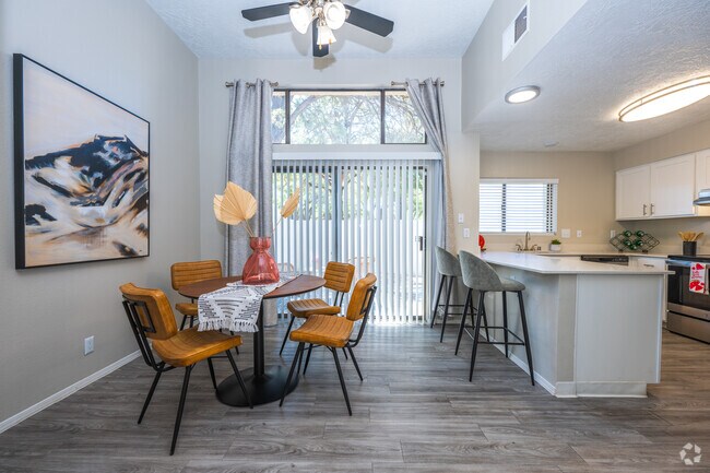 2BR, 2BA - 1,143SF - Kitchen / Dining - Mesa Del Oso