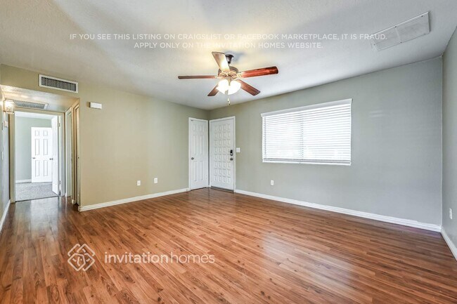 Building Photo - 3329 W Runion Dr