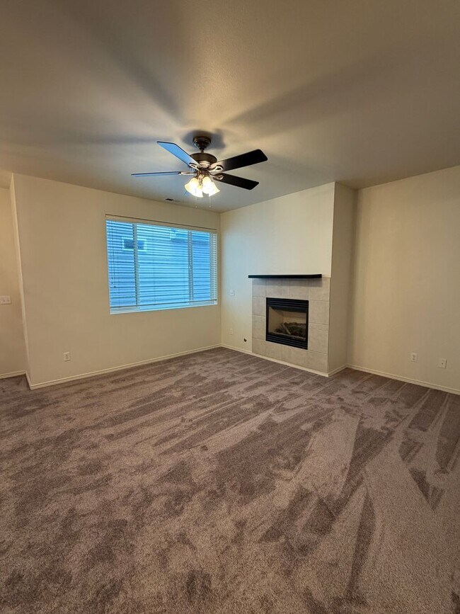 Foto del edificio - 4244 Edgewater Blvd NE