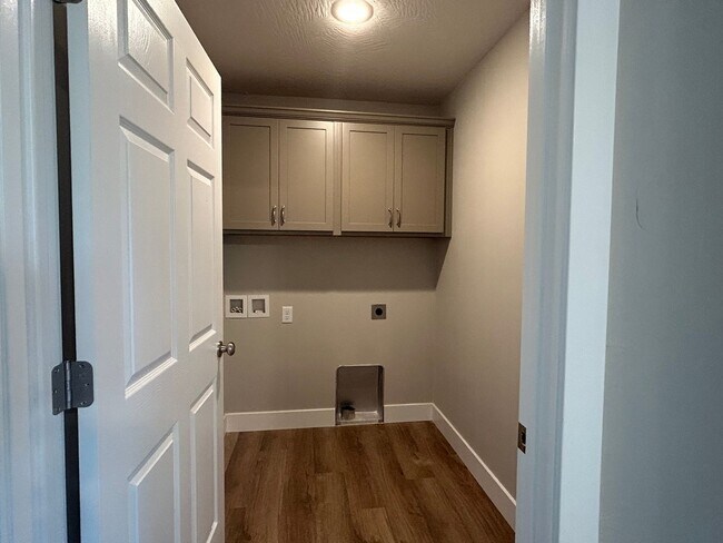 Building Photo - Brand New 3 Bedroom in Bolivar MO