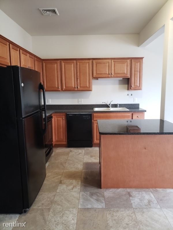 Building Photo - 1 br, 1 bath Apartment - 213 Tumblestone Rd