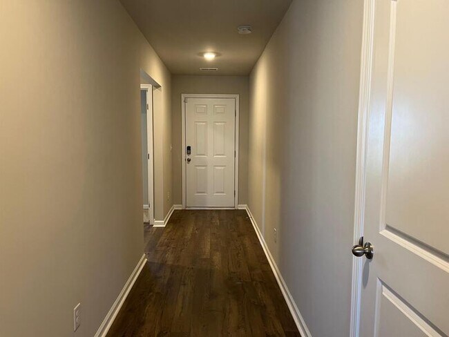 Building Photo - 207 Tobin Ln