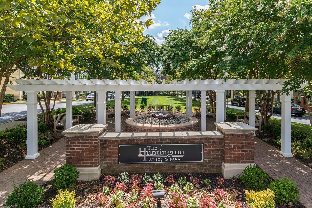 Huntington at King Farm Apartments Rockville, MD