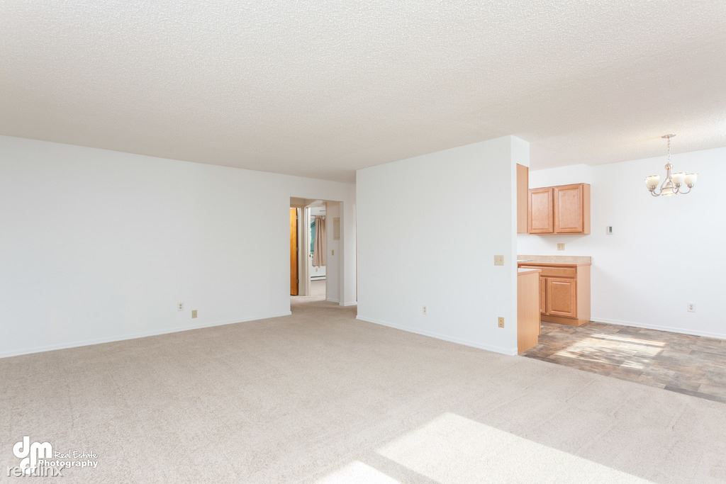 Foto principal - 4705 Piper St