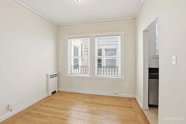 Building Photo - 555 Pierce St