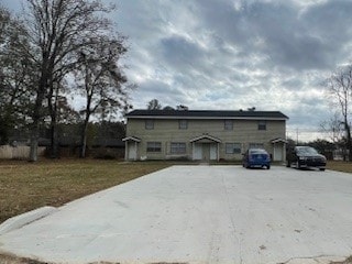 Building Photo - 14018 Virginia Dr