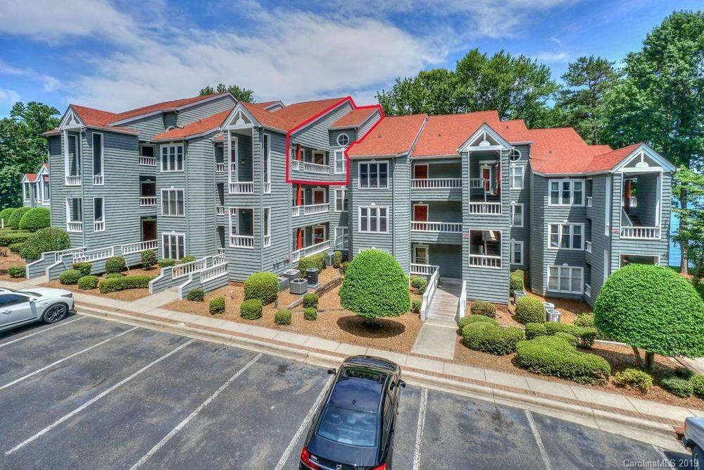 327 Northwest Dr Unit 327, Davidson, NC 28036 Condo for Rent in