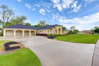 Building Photo - 4011 Westerdale Dr