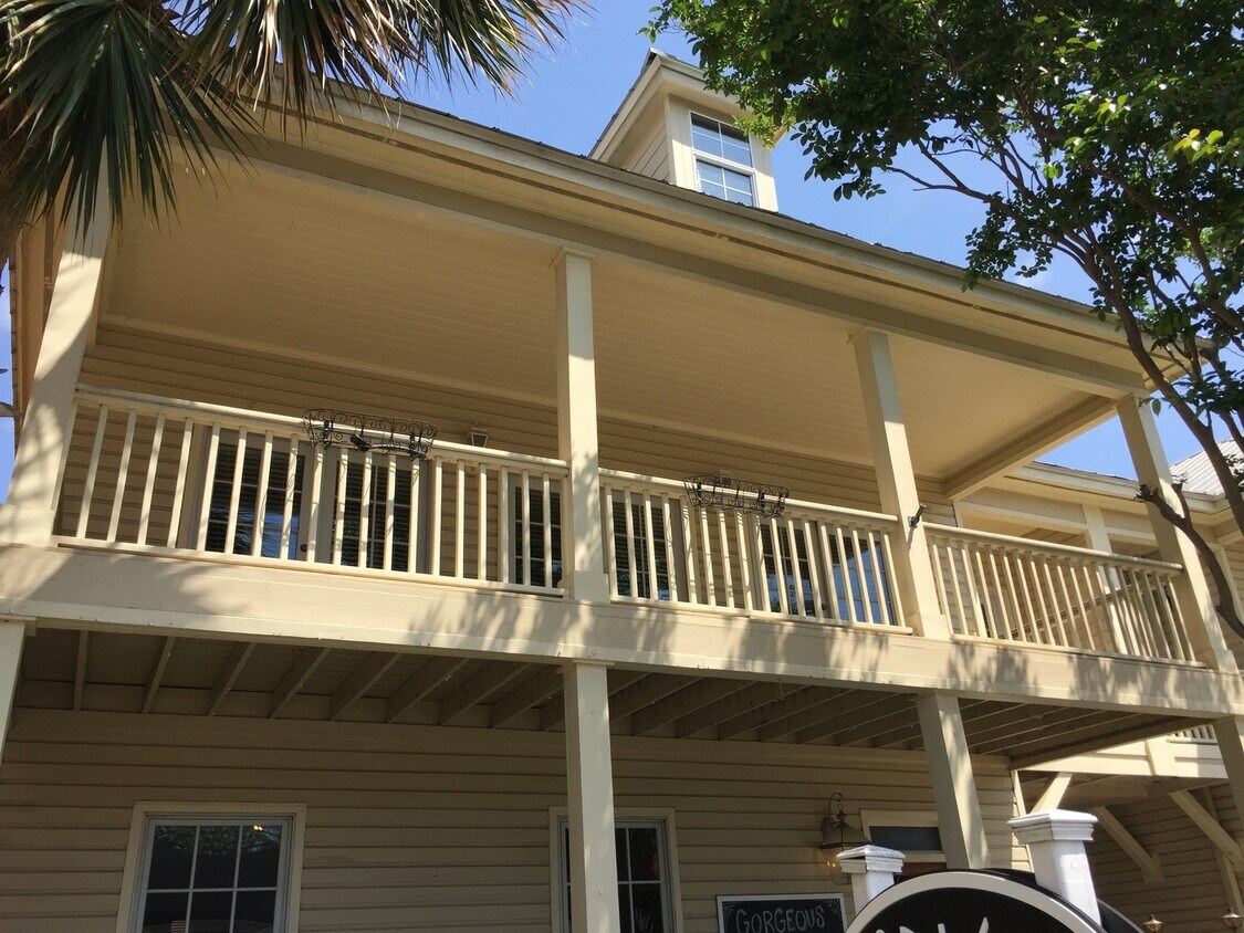 Foto principal - Pensacola - Downtown - 2 bedroom, 2 bathro...