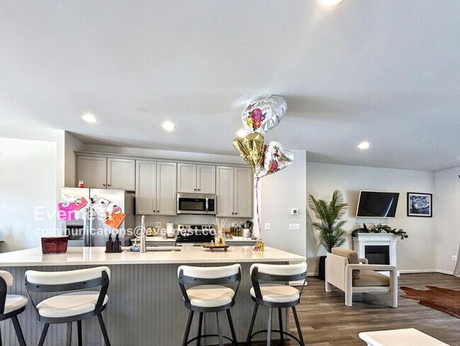 Foto del edificio - 3817 Drayton Ct