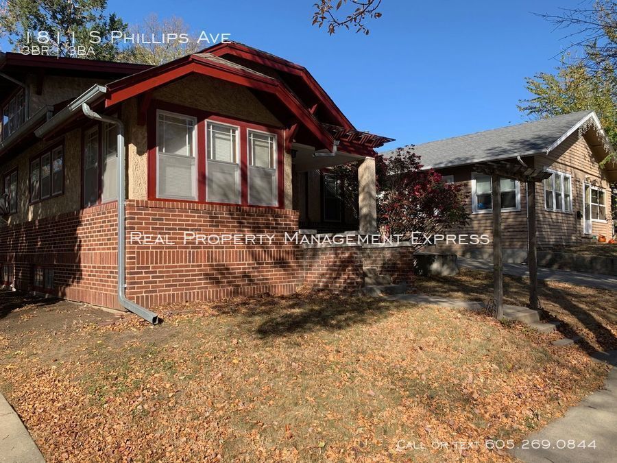 1811 S Phillips Ave, Sioux Falls, SD 57105 House Rental in Sioux