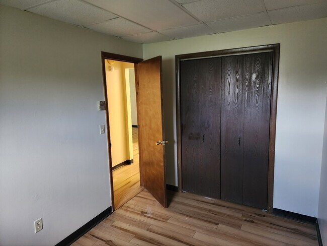 Foto del edificio - 1820 Red Barn Village Rd